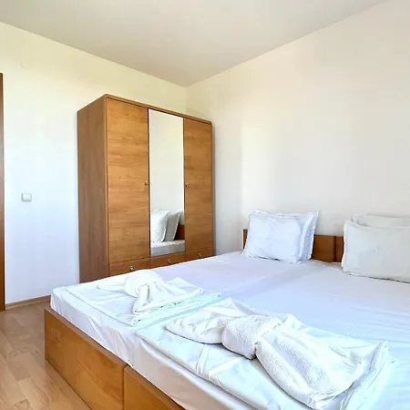 Apartment Bratanov Holiday